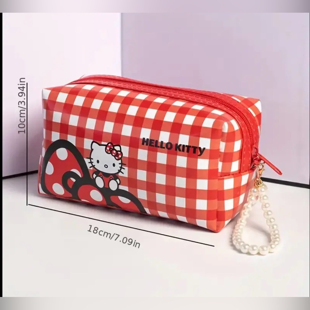 Hello Kitty Bundle - Picture 3 of 5
